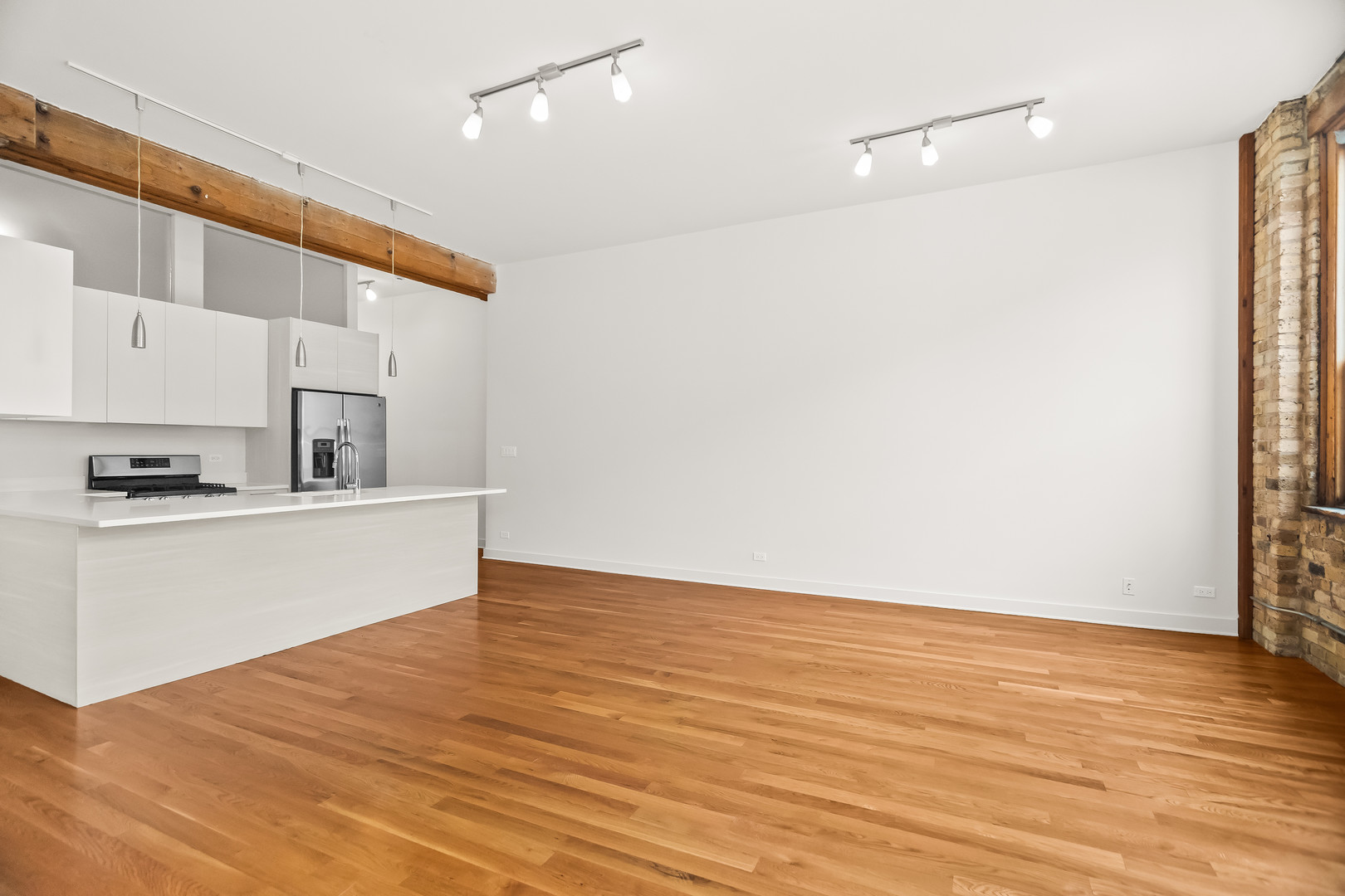 1755 N Damen Avenue 202