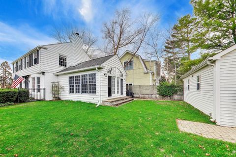 Tiny photo for 2100 ELMWOOD Avenue, Wilmette, IL 60091 (MLS # 12618641)