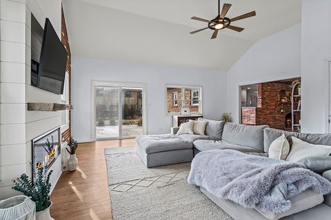 Tiny photo for 14201 S Chickasaw Trail, Homer Glen, IL 60491 (MLS # 12569739)