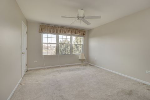 Tiny photo for 566 PINEBROOK Drive, Bolingbrook, IL 60490 (MLS # 12592699)