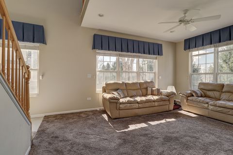 Tiny photo for 566 PINEBROOK Drive, Bolingbrook, IL 60490 (MLS # 12592699)