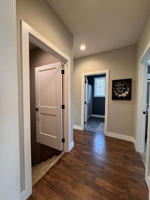 Tiny photo for 15060 Lakepoint Drive, Benton, IL 62812 (MLS # 12574705)