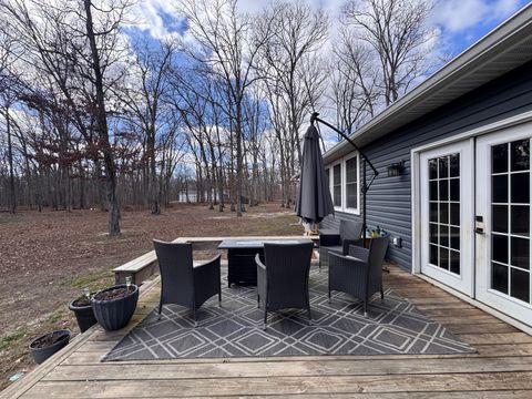 Tiny photo for 15060 Lakepoint Drive, Benton, IL 62812 (MLS # 12574705)