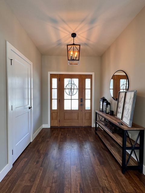 Tiny photo for 15060 Lakepoint Drive, Benton, IL 62812 (MLS # 12574705)