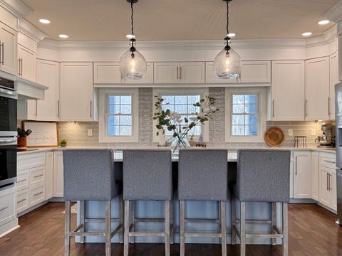 Tiny photo for 15060 Lakepoint Drive, Benton, IL 62812 (MLS # 12574705)