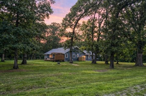 Tiny photo for 15060 Lakepoint Drive, Benton, IL 62812 (MLS # 12574705)