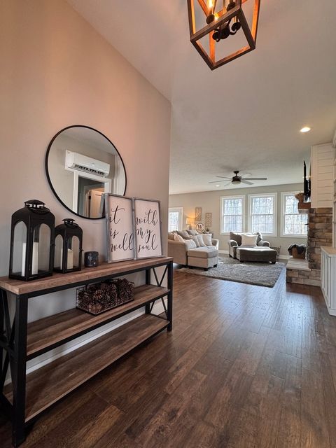 Tiny photo for 15060 Lakepoint Drive, Benton, IL 62812 (MLS # 12574705)