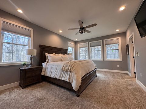 Tiny photo for 15060 Lakepoint Drive, Benton, IL 62812 (MLS # 12574705)