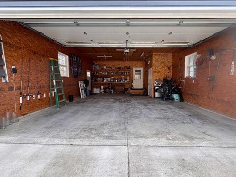 Tiny photo for 15060 Lakepoint Drive, Benton, IL 62812 (MLS # 12574705)