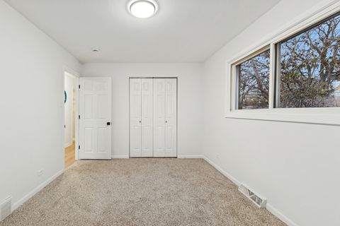 Tiny photo for 468 Joyce Court, South Holland, IL 60473 (MLS # 12466348)