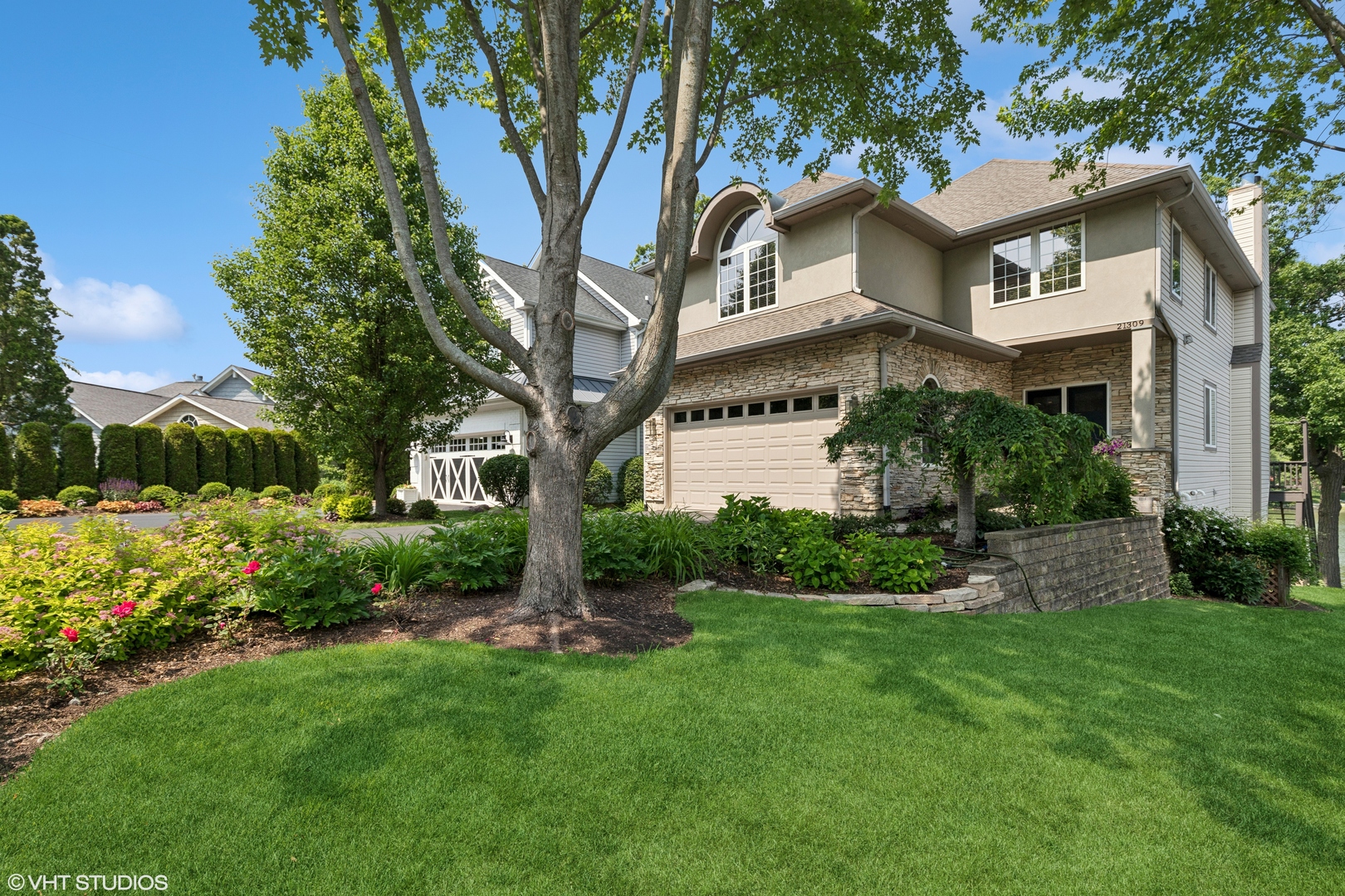 21309 W Crescent Drive