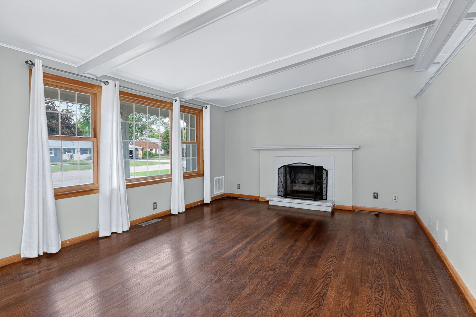 180 Alschuler Drive