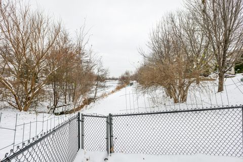 Tiny photo for 754 Rockhurst Road, Bolingbrook, IL 60440 (MLS # 12529026)