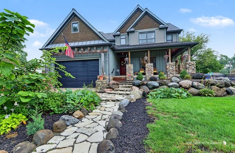 Photo of 3508 Washington Street, McHenry, IL 60050 (MLS # 12780922)