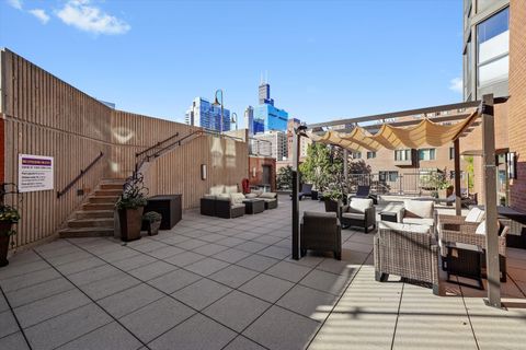 Tiny photo for 899 S Plymouth Court #1607, Chicago, IL 60605 (MLS # 12493035)