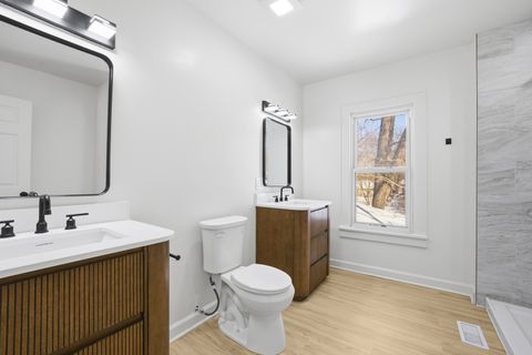 Tiny photo for 2908 Oakwood Avenue, McHenry, IL 60051 (MLS # 12643473)