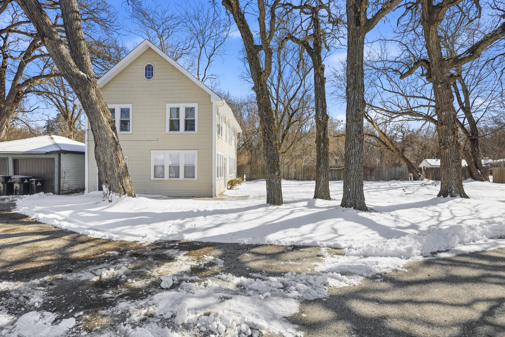 Properties 1 2908 Oakwood Avenue