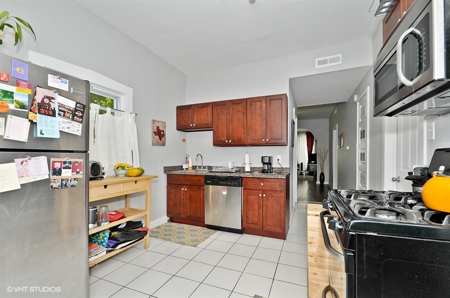 1701 N MAPLEWOOD Avenue 1