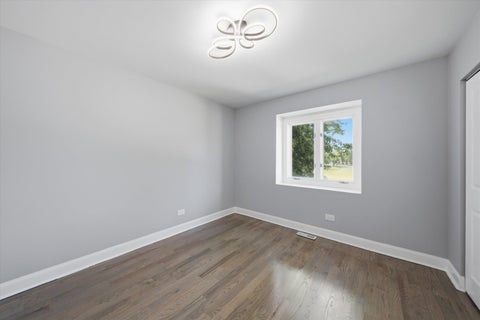 Tiny photo for 223 S Dante Avenue, Glenwood, IL 60425 (MLS # 12738267)