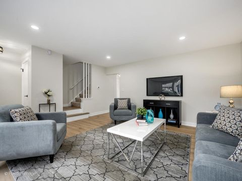 Tiny photo for 932 N Wheeling Road, Mount Prospect, IL 60056 (MLS # 12543960)