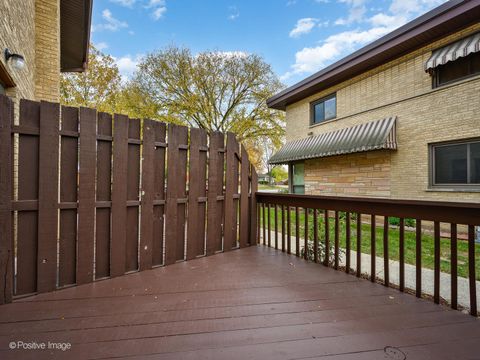 Tiny photo for 932 N Wheeling Road, Mount Prospect, IL 60056 (MLS # 12543960)