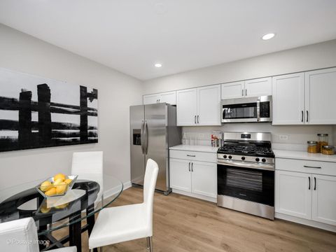 Tiny photo for 932 N Wheeling Road, Mount Prospect, IL 60056 (MLS # 12543960)