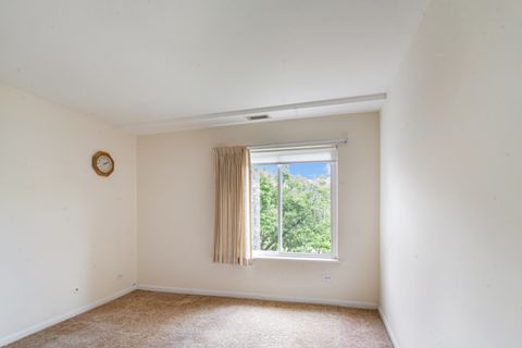 Tiny photo for 945 E Kenilworth Avenue #429, Palatine, IL 60074 (MLS # 12454052)