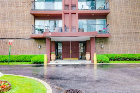 Tiny photo for 4838 Howard Street #301, Skokie, IL 60077 (MLS # 12413036)