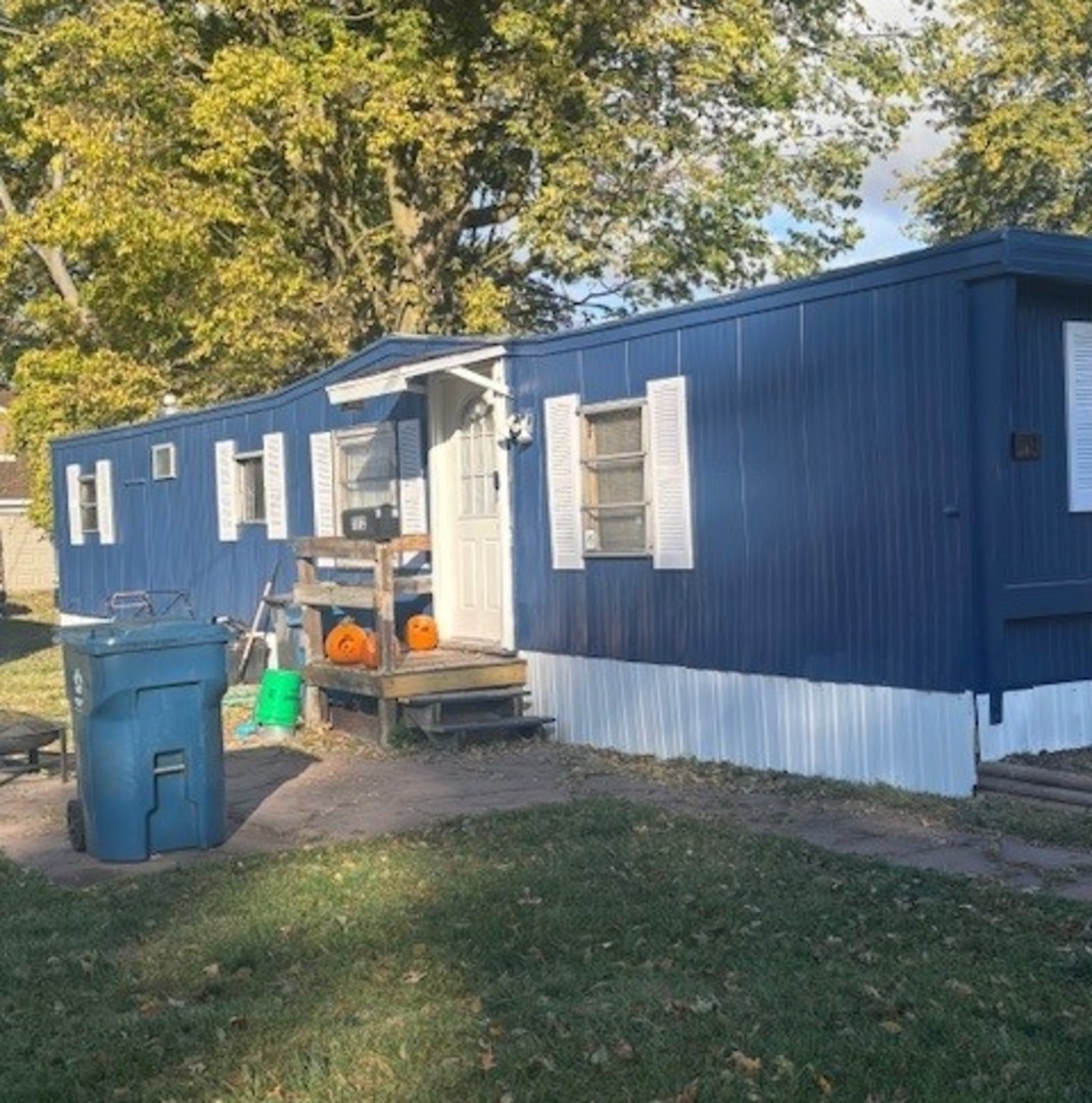 1112 & 1112 1/2 BUTLER Street
