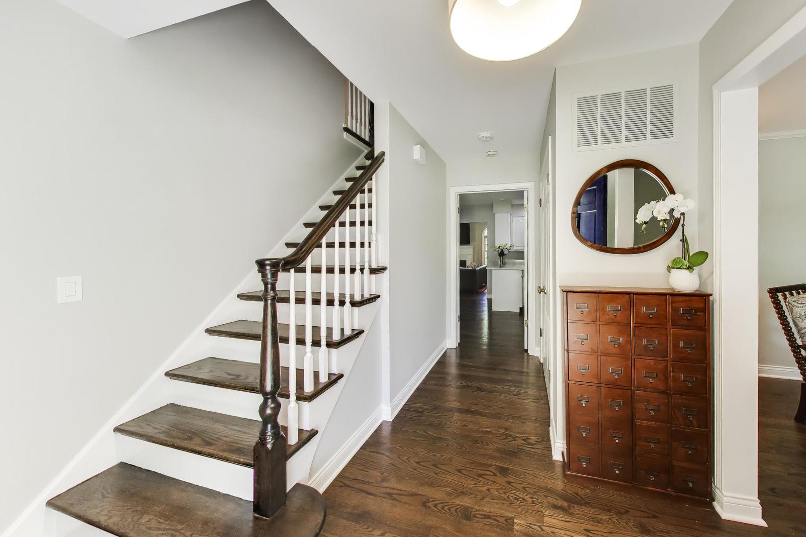 858 Woodbine Lane