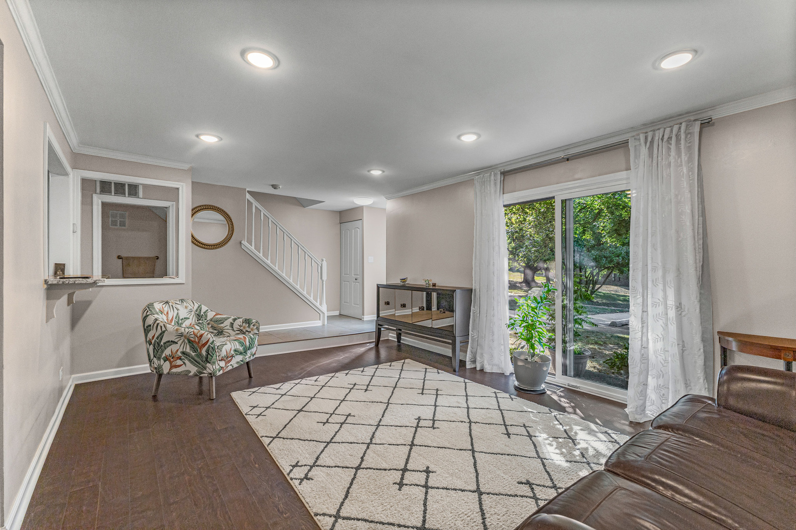 2100 Country Club Drive
