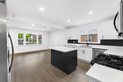 Tiny photo for 6754 S 78th Avenue, Bridgeview, IL 60455 (MLS # 12636198)