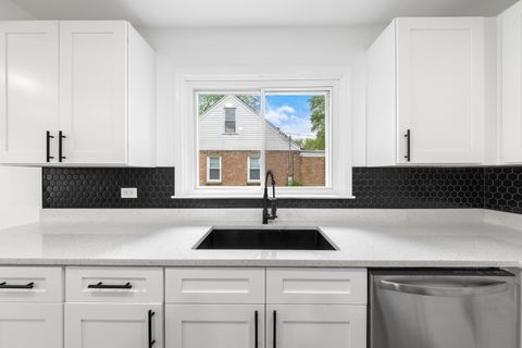 Tiny photo for 6754 S 78th Avenue, Bridgeview, IL 60455 (MLS # 12636198)