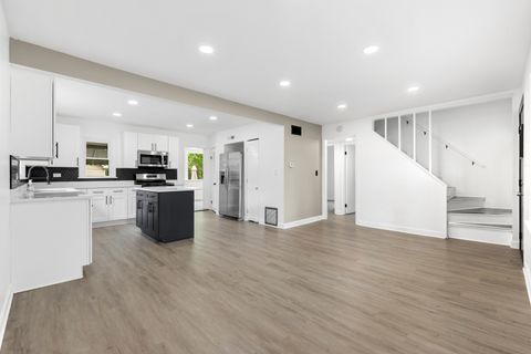 Tiny photo for 6754 S 78th Avenue, Bridgeview, IL 60455 (MLS # 12636198)
