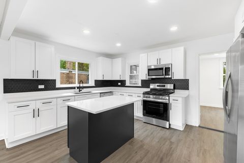 Tiny photo for 6754 S 78th Avenue, Bridgeview, IL 60455 (MLS # 12636198)