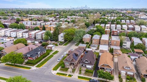 Tiny photo for 2107 EAST Avenue, Berwyn, IL 60402 (MLS # 12490749)
