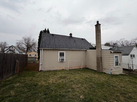 Tiny photo for 322 Bellevue Drive, Round Lake Park, IL 60073 (MLS # 12608171)