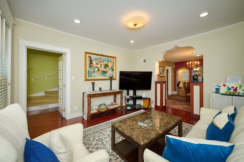 Tiny photo for 703 N Arlington Heights Road, Arlington Heights, IL 60004 (MLS # 12513701)