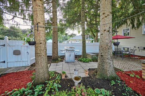 Tiny photo for 703 N Arlington Heights Road, Arlington Heights, IL 60004 (MLS # 12513701)