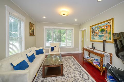 Tiny photo for 703 N Arlington Heights Road, Arlington Heights, IL 60004 (MLS # 12513701)