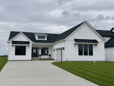 Photo of 3914 Jade Drive, Champaign, IL 61822 (MLS # 12634834)