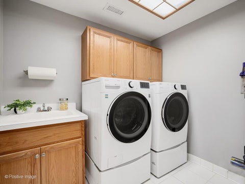 Tiny photo for 337 S Park Avenue, La Grange, IL 60525 (MLS # 12667852)