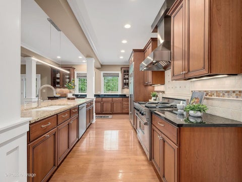 Tiny photo for 337 S Park Avenue, La Grange, IL 60525 (MLS # 12667852)