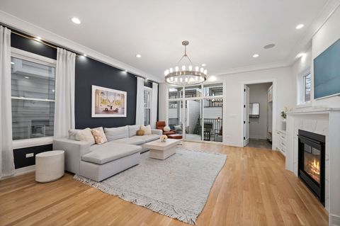 Tiny photo for 2042 N Honore Street, Chicago, IL 60614 (MLS # 12595363)