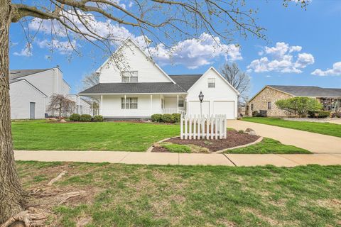 Tiny photo for 2504 Lakewood Drive, Champaign, IL 61822 (MLS # 12579305)