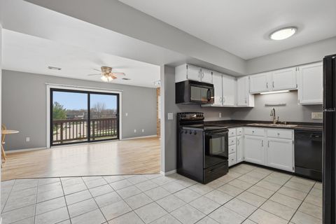 Tiny photo for 4190 MALLARD Court #9, Bettendorf, IA 52722 (MLS # 12681865)