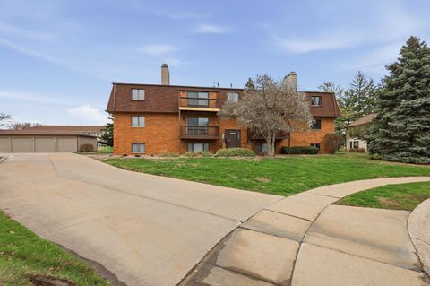 Tiny photo for 4190 MALLARD Court #9, Bettendorf, IA 52722 (MLS # 12681865)