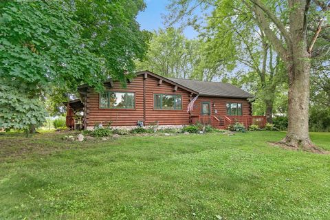 Photo of 41W591 Lenz Road, Elgin, IL 60124 (MLS # 12428309)