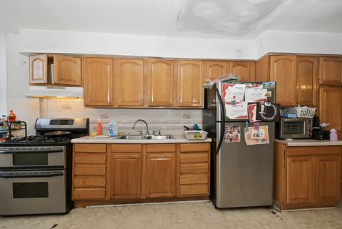 Tiny photo for 6706 S Parnell Avenue, Chicago, IL 60621 (MLS # 12530290)