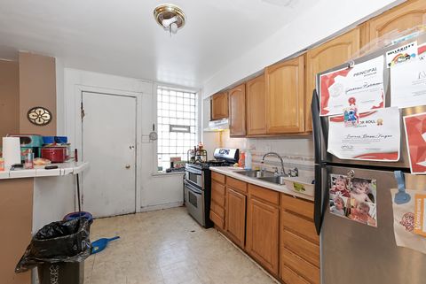 Tiny photo for 6706 S Parnell Avenue, Chicago, IL 60621 (MLS # 12530290)